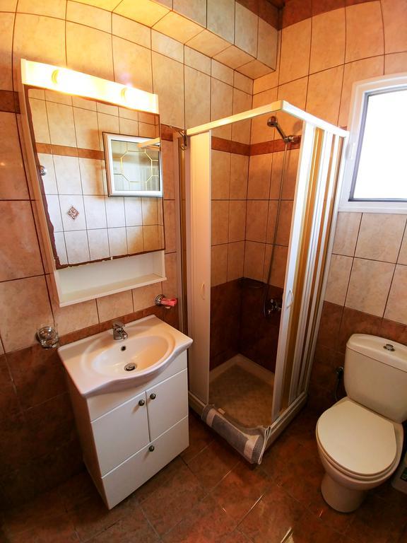 Maria Apartments アギオス・ゲオルギオス・パゴン エクステリア 写真